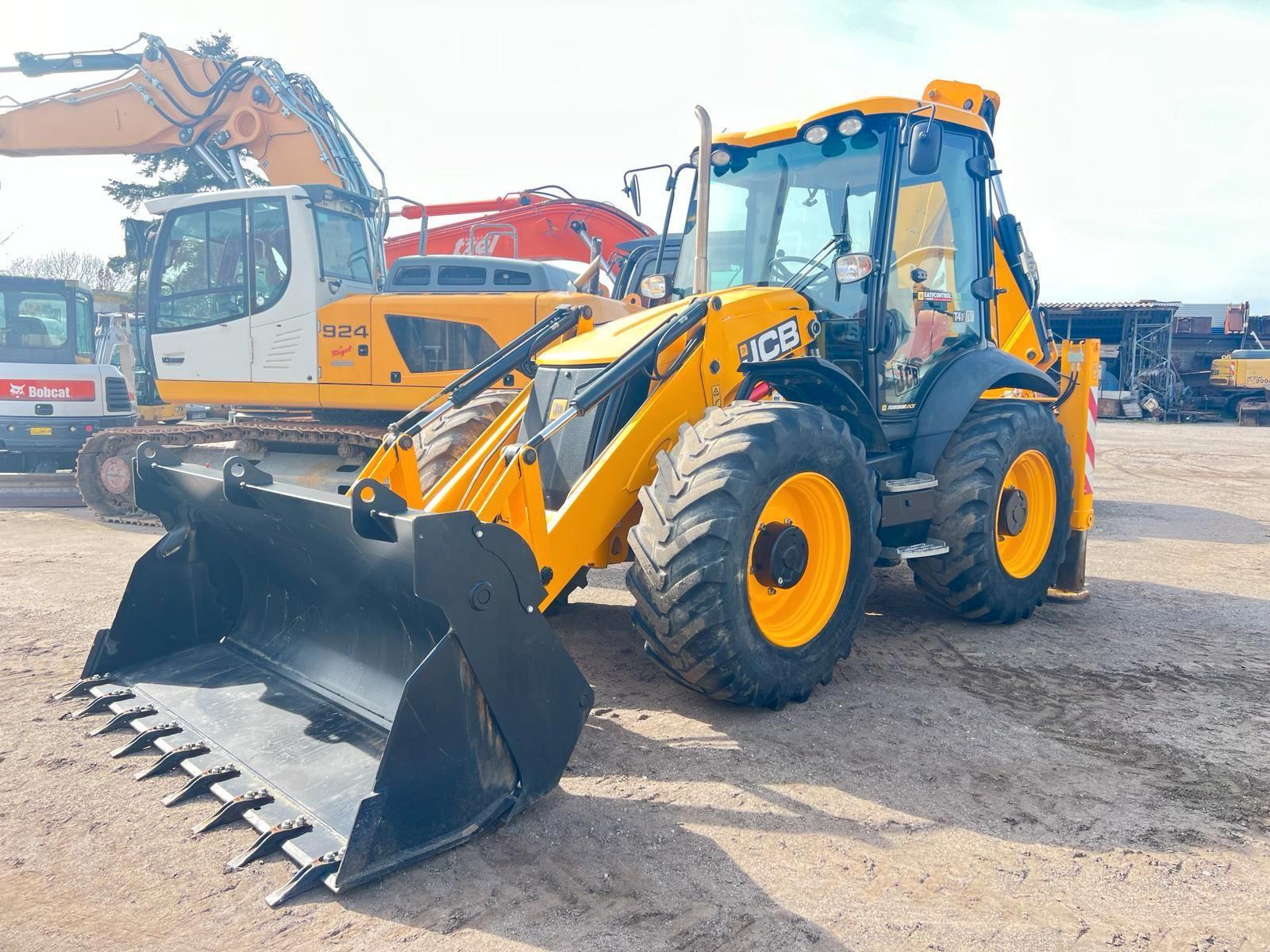 JCB 4CX T4F Baggerlader, 4x4 Allrad, orig. 2800h, BJ 2019