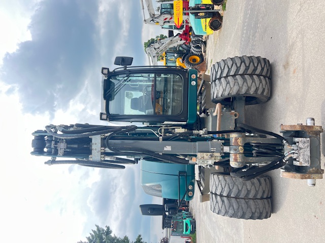 Liebherr A 914 Compact – 3