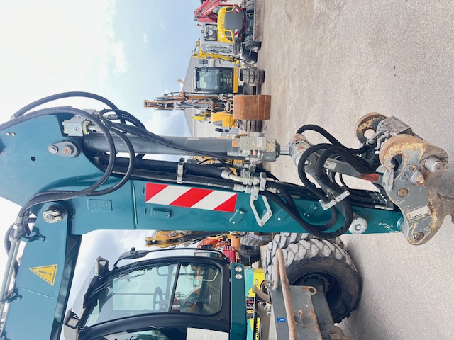 Liebherr A 914 Compact – 4