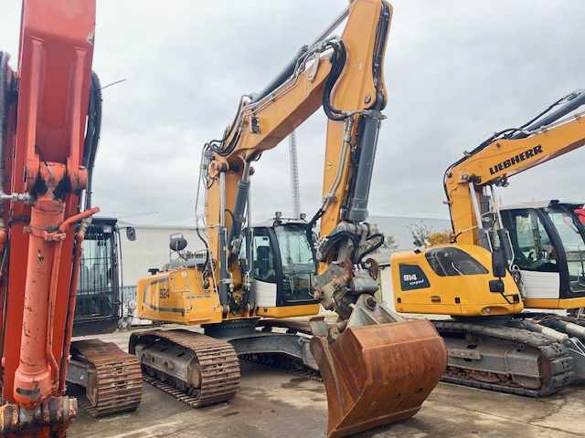 Liebherr R 924 Litronic